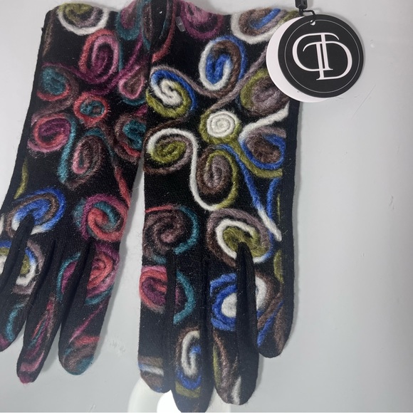 Accessories - Tina Davies Professional Swirl Print Touchscreen Gloves – Colorful Winter Warm